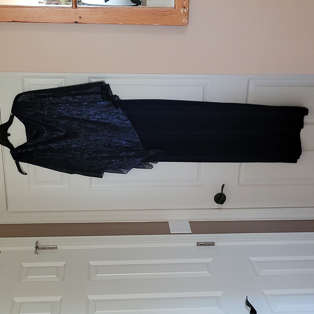 Dresz - Picture 2 of 2